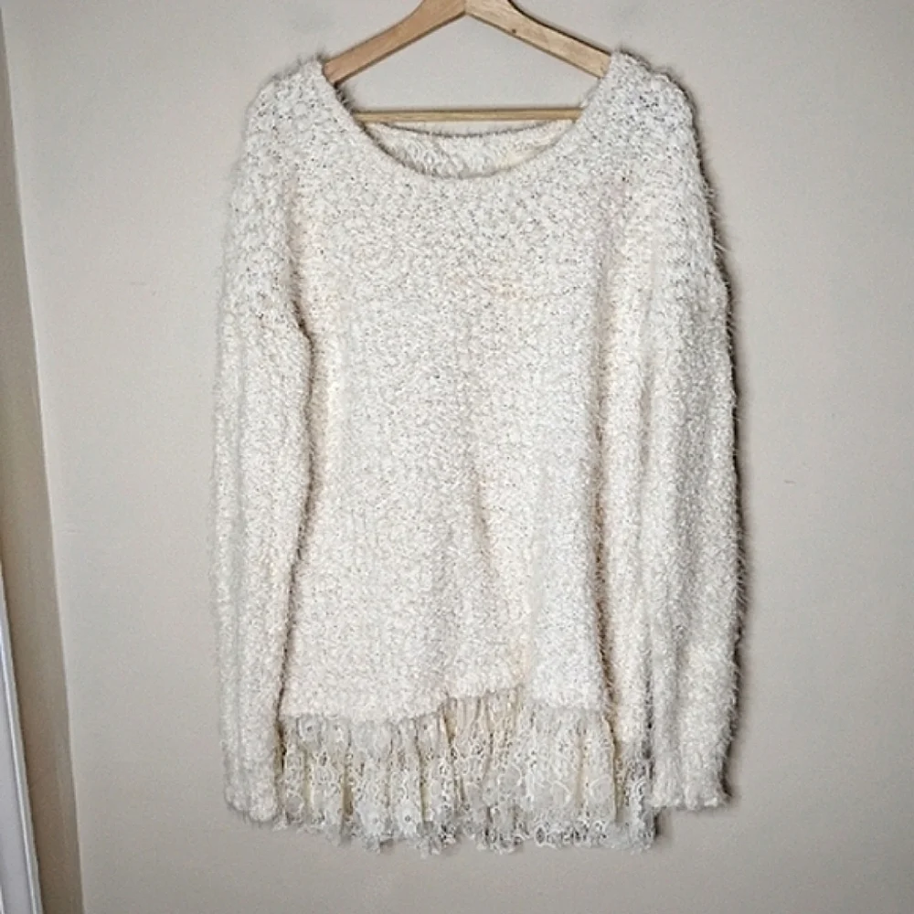 Anthropologie A'reve Longline Sweater Lace Hem